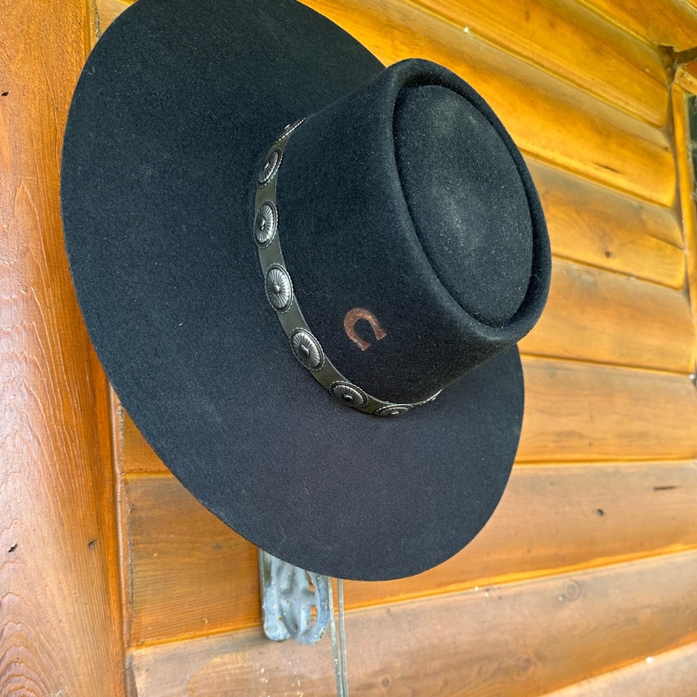 Charlie horse hat